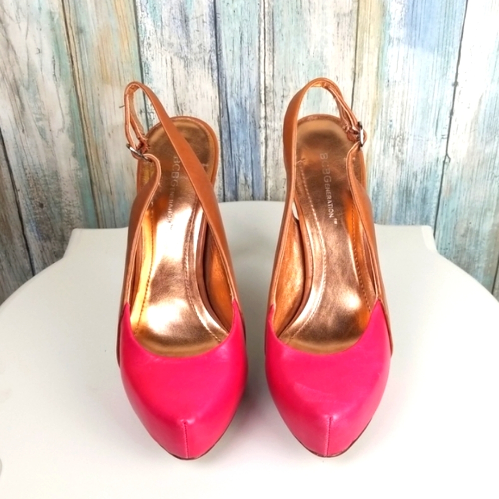 💥LAST CALL BCBG closed toe hot pink heels